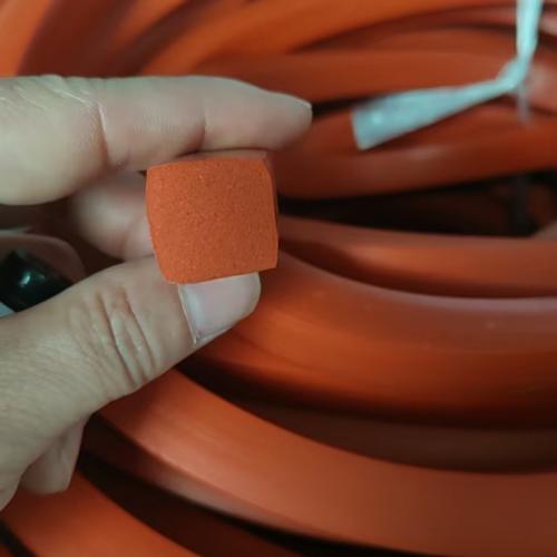 SSR16X16XFt, Square Silicone Seal Strip - Solid Rectangular High Temp Sponge Red, 16x16mm to Ft.