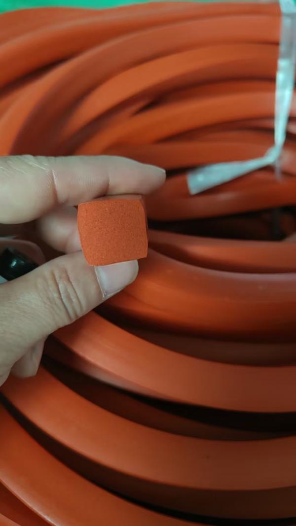 a1a7b2fb7cf8c2a8f7f4cab81888a51c SSR16X16XFt, Square Silicone Seal Strip - Solid Rectangular High Temp Sponge Red, 16x16mm to Ft.